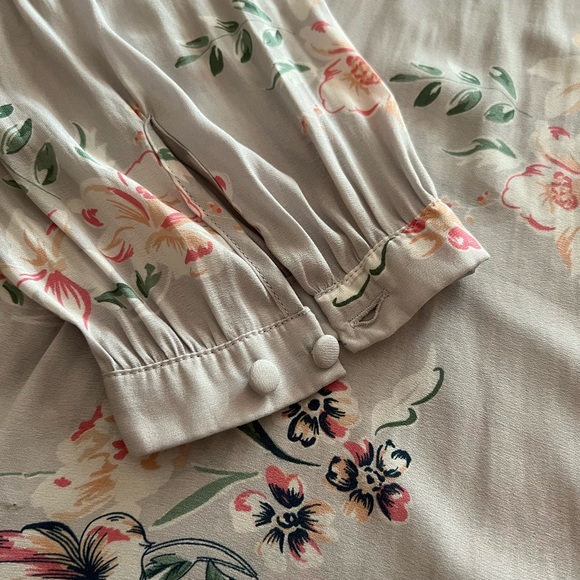 3X Torrid Chiffon-like Flowy Long-Sleeved Floral Blouse 🌸 - Picture 6 of 11